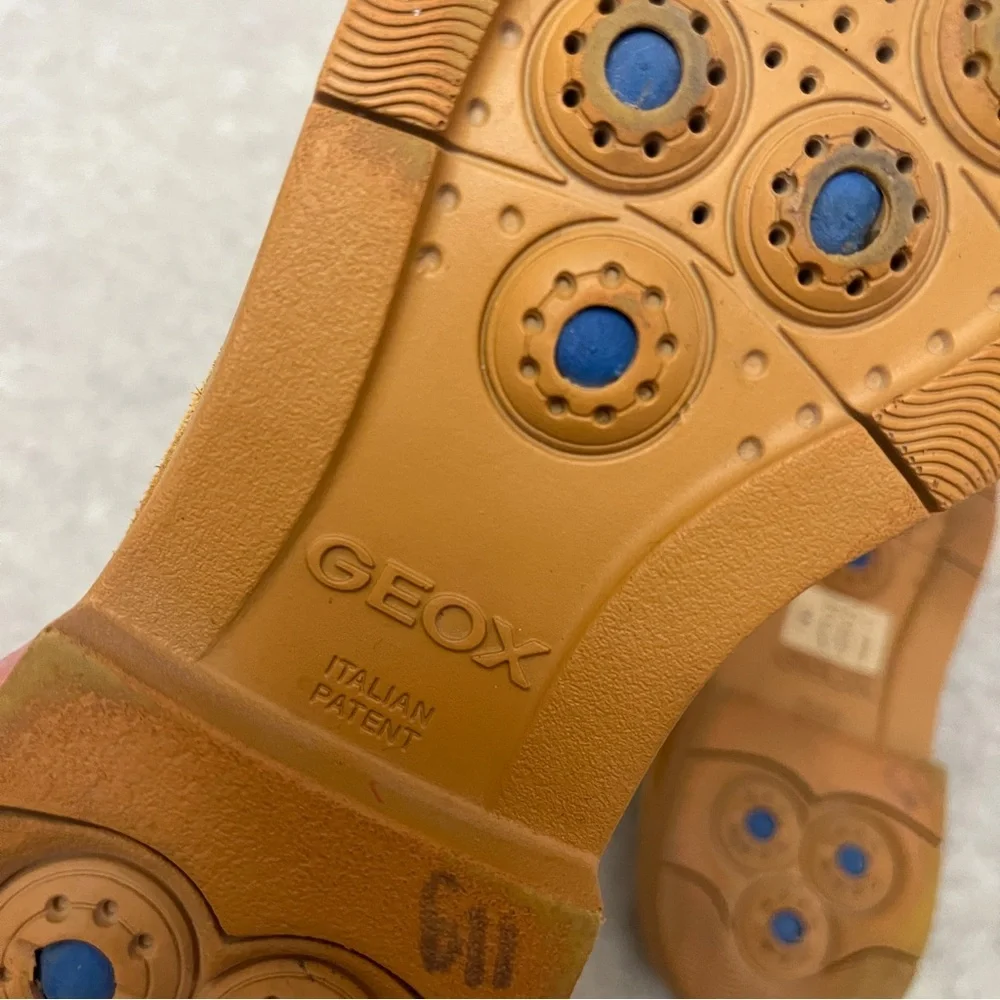 Geox Spherica D25QRA Yellow Suede Penny Chunky Loafers Womens size EURO 39 US9